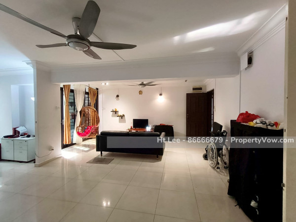 EA WHOLE UNIT RENTAL (NEXT TO LRT)