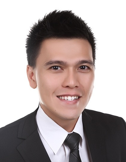 Adrian Chay 謝立誠